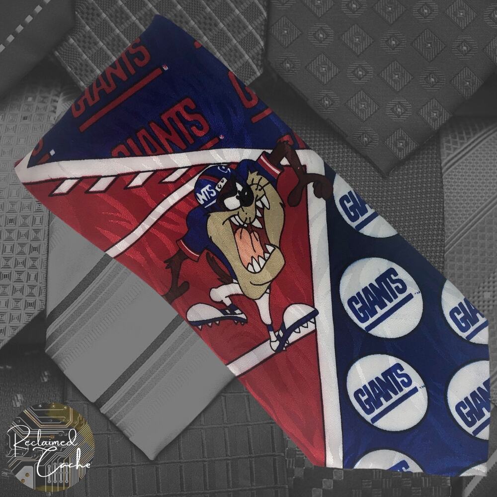 Looney Tunes New York Giants Tie